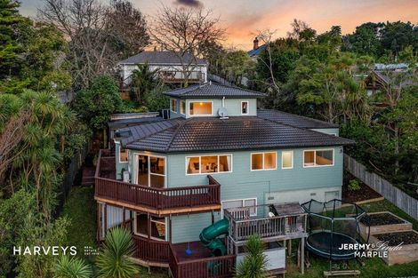 Photo of property in 13a West Lynn Road, Titirangi, Auckland, 0604