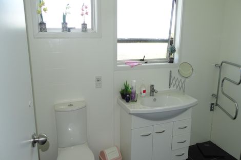 Photo of property in 9 Arnwood Street, Manurewa, Auckland, 2102