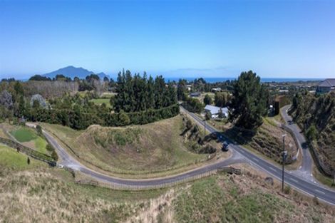 Photo of property in 185 Peka Peka Road, Peka Peka, Waikanae, 5391