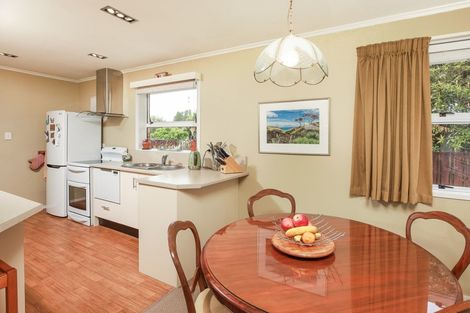 Photo of property in 21 Pulham Crescent, Queenwood, Hamilton, 3210