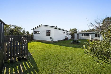 Photo of property in 3 Raunui Crescent, Inglewood, 4330