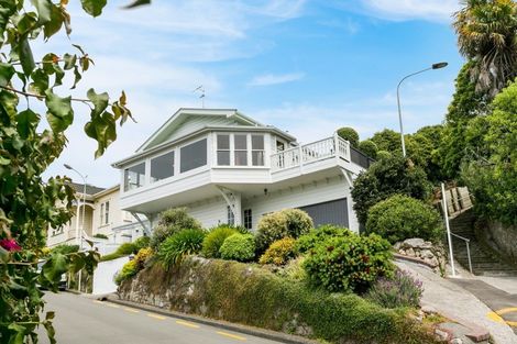 Photo of property in 18 Sealy Road, Bluff Hill, Napier, 4110