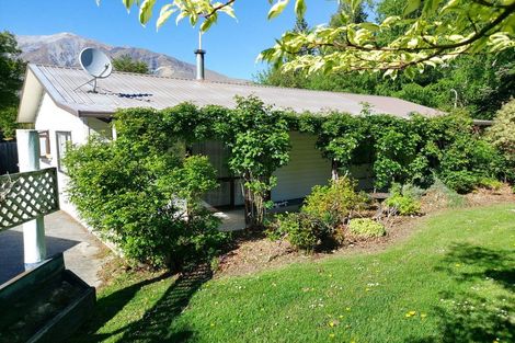 Photo of property in 1 Harper Place, Lake Coleridge, 7572