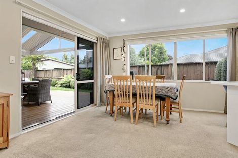 Photo of property in 64 Saint James Drive, Huntington, Hamilton, 3210