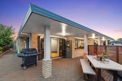 Photo of property in 28 Stableford Drive, Pyes Pa, Tauranga, 3112