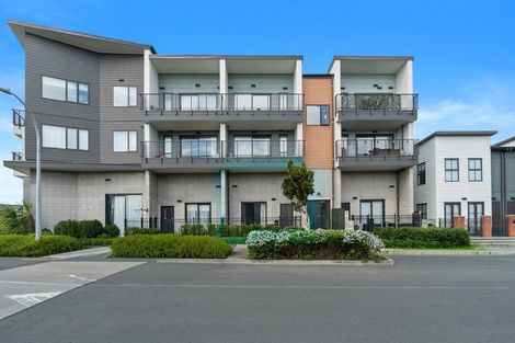 Photo of property in 2/2 Mahalo Avenue, Wiri, Auckland, 2104
