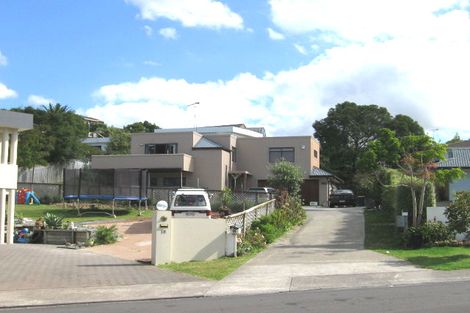 Photo of property in 20 Belleaire Court, West Harbour, Auckland, 0618