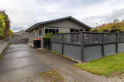 Photo of property in 57 Eglinton Street, Winton, 9720