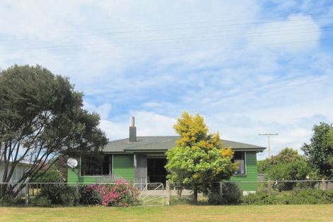 Photo of property in 26 Banks Street, Tolaga Bay, 4077