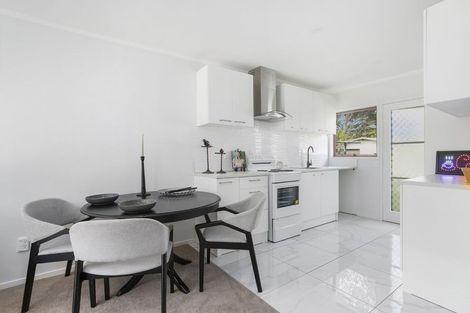Photo of property in 1/21 Wanaka Place, Pakuranga Heights, Auckland, 2010