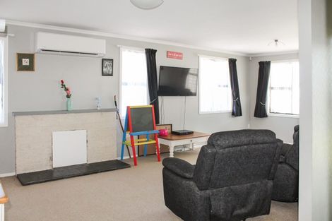 Photo of property in 175 Tremaine Avenue, Westbrook, Palmerston North, 4412