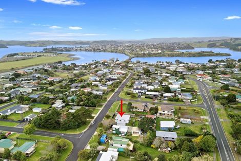 Photo of property in 22 Uenuku Avenue, Raglan, 3225