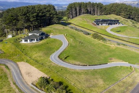 Photo of property in 100 Harakeke Road, Te Horo, Otaki, 5581