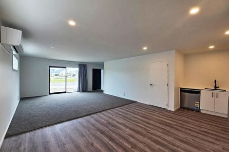 Photo of property in 10 Nevermore Place, Halswell, Christchurch, 8025