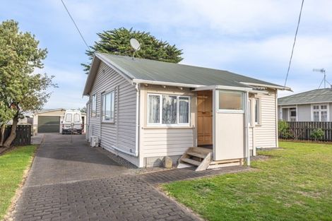 Photo of property in 69 Bignell Street, Gonville, Whanganui, 4501