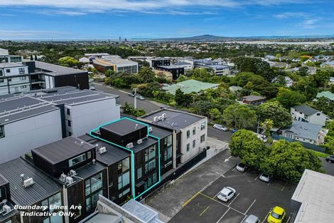 Photo of property in Sugar Lane Apartments, 5/31 Rawene Road, Birkenhead, Auckland, 0626