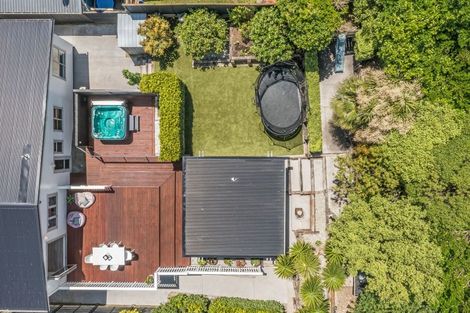 Photo of property in 56 Gloaming Hill, Titahi Bay, Porirua, 5022