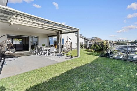 Photo of property in 17 Redwood Crescent, Hurdon, New Plymouth, 4310