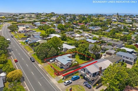 Photo of property in 933a Whangaparaoa Road, Manly, Whangaparaoa, 0930