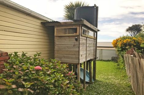 Photo of property in 3 Rimu Street, Kaka Point, 9271