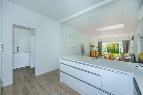 Photo of property in 44 Centaurus Road, Cashmere, Christchurch, 8022