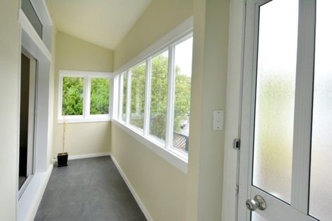 Photo of property in 121 Kaikorai Valley Road, Glenross, Dunedin, 9011