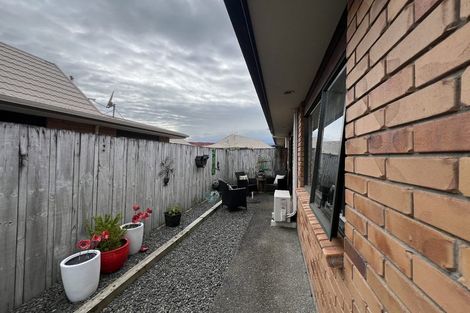 Photo of property in Rangeview Villas, 4/9 Fuller Close, Levin, 5510