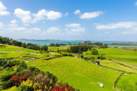 Photo of property in 2217b South Head Road, South Head, Helensville, 0874