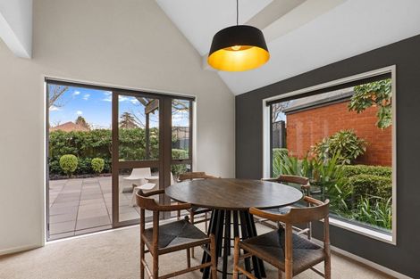 Photo of property in 87b Aikmans Road, Merivale, Christchurch, 8014