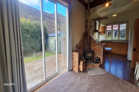 Photo of property in 55 Devon Street, Arrowtown, 9302