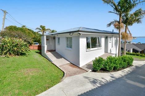 Photo of property in 954 Whangaparaoa Road, Manly, Whangaparaoa, 0930