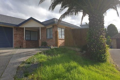 Photo of property in 18 Plumstead Rise, Glen Eden, Auckland, 0602