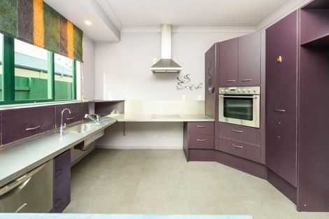 Photo of property in 8 Fernlea Avenue, Kelvin Grove, Palmerston North, 4414