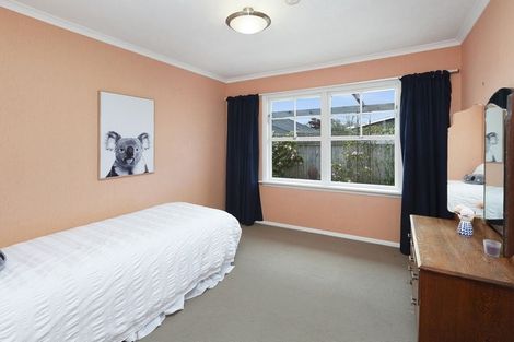 Photo of property in 2 Lothian Street, Ilam, Christchurch, 8041