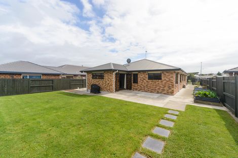 Photo of property in 46 Peter Hall Drive, Kelvin Grove, Palmerston North, 4414