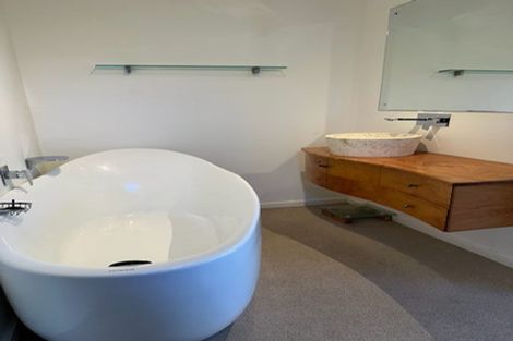 Photo of property in 71 Washington Avenue, Brooklyn, Wellington, 6021