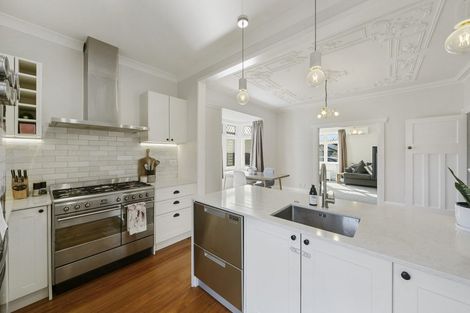 Photo of property in 14 Norton Park Avenue, Fairfield, Lower Hutt, 5011