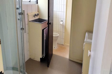 Photo of property in 2/21 Reynella Drive, Massey, Auckland, 0614