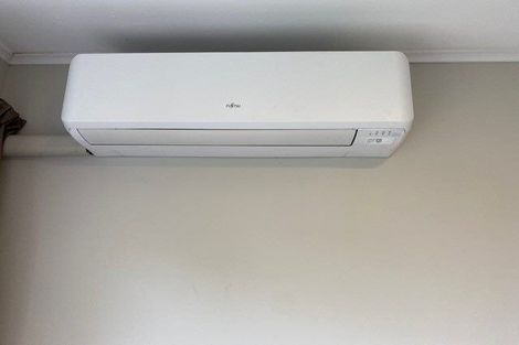 Photo of property in 4/49 Maungaraki Road, Korokoro, Lower Hutt, 5012