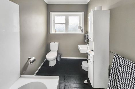 Photo of property in 1 Tyndall Street, Waiwhetu, Lower Hutt, 5010