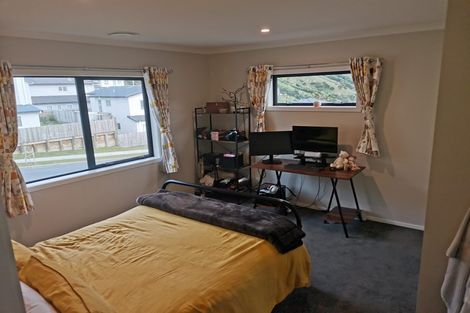 Photo of property in 40 Melksham Drive, Churton Park, Wellington, 6037