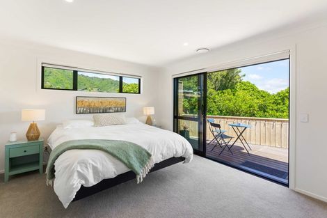 Photo of property in 5 Morepork Drive, Waikanae, 5036