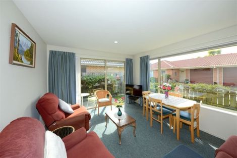 Photo of property in 8/19 Collingwood Street, New Brighton, Christchurch, 8061