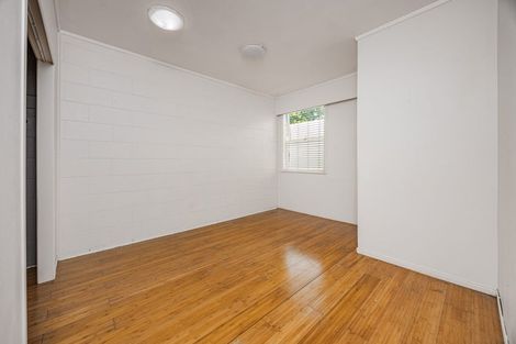 Photo of property in 2/8 James Road, Manurewa, Auckland, 2102