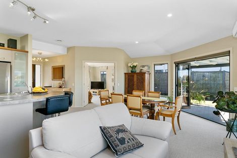 Photo of property in 5 Harling Close, Nukuhau, Taupo, 3330