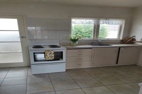 Photo of property in 3/43 Shakespeare Road, Milford, Auckland, 0620