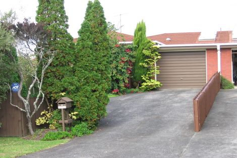 Photo of property in 8b Levaut Place, Half Moon Bay, Auckland, 2012