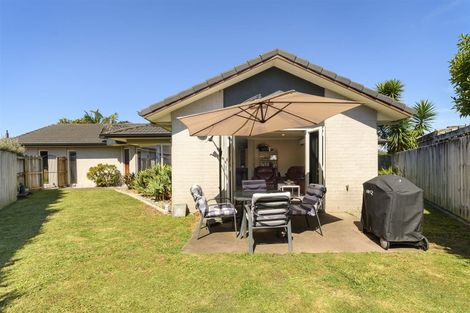 Photo of property in 56 Oriental Parade, Papamoa Beach, Papamoa, 3118