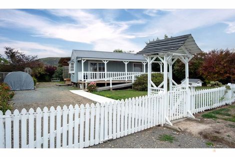 Photo of property in 10 Hillary Street, Waimate, 7924