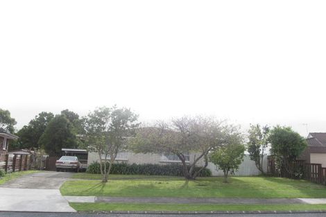 Photo of property in 47 Tupaki Place, Pakuranga Heights, Auckland, 2010